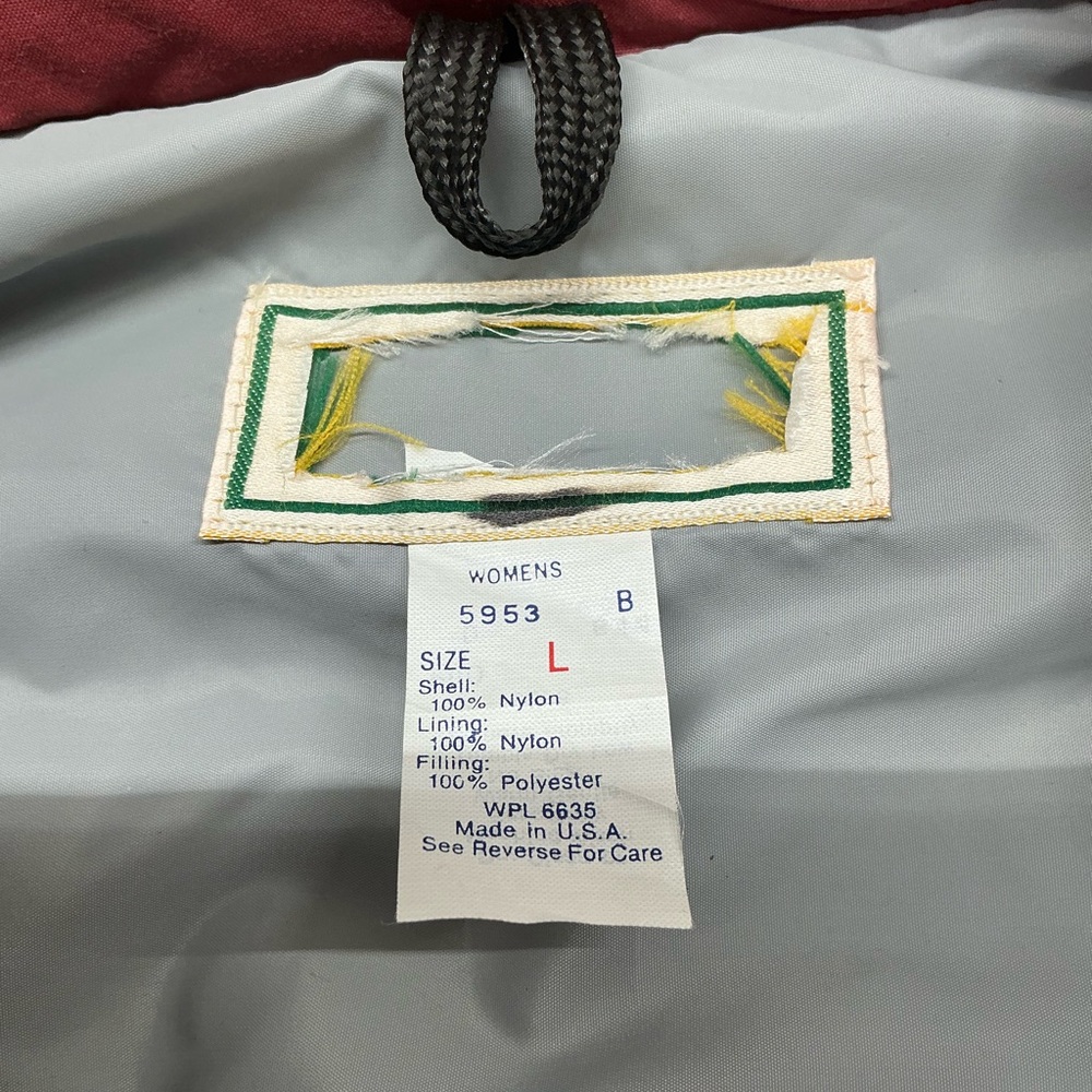 Women’s Vintage L.L.. Bean Vest - Picture 4 of 5